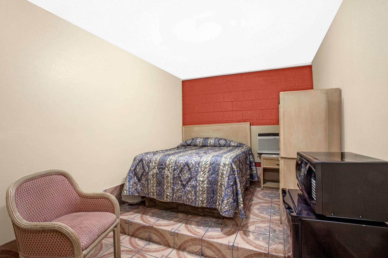 Knights Inn Wildersville Dış mekan fotoğraf